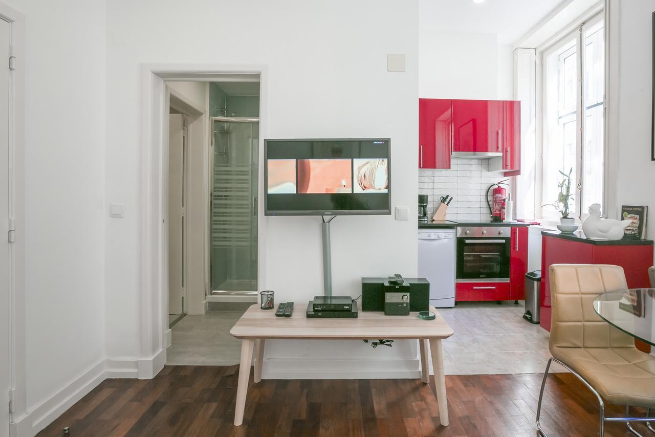Superior One-Bedroom Apartment