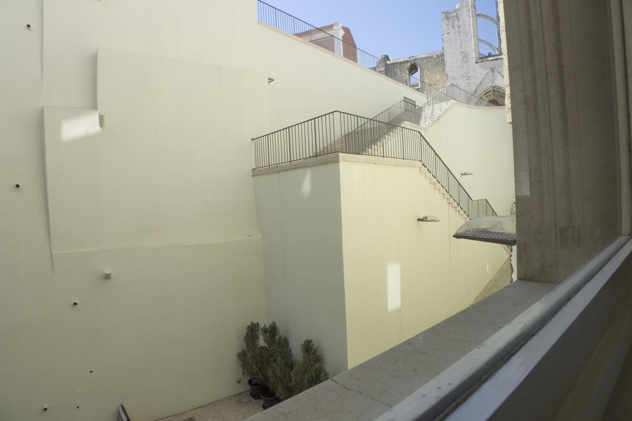 Deluxe 3-Bedroom Apartment