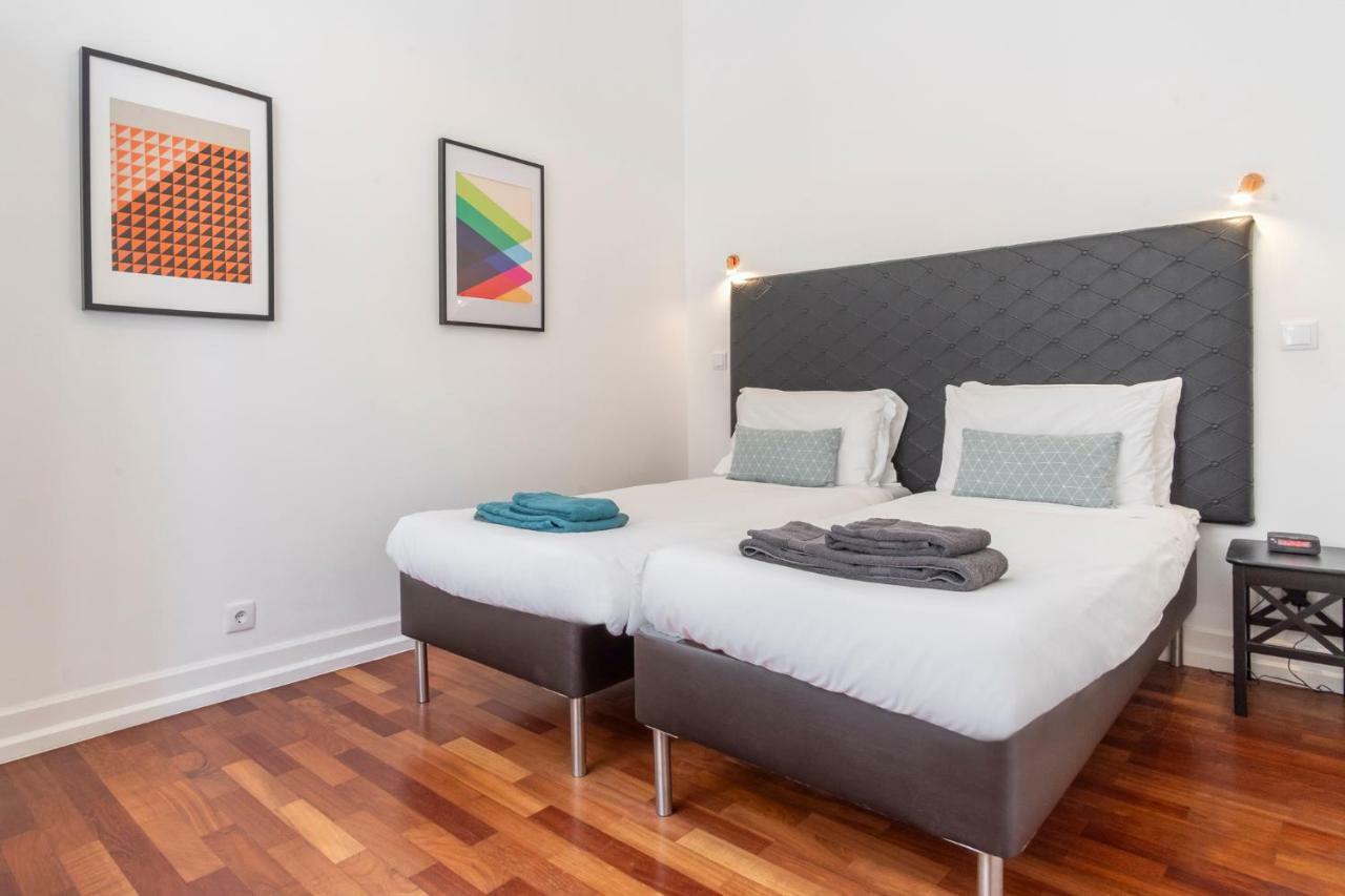 Superior One-Bedroom Apartment